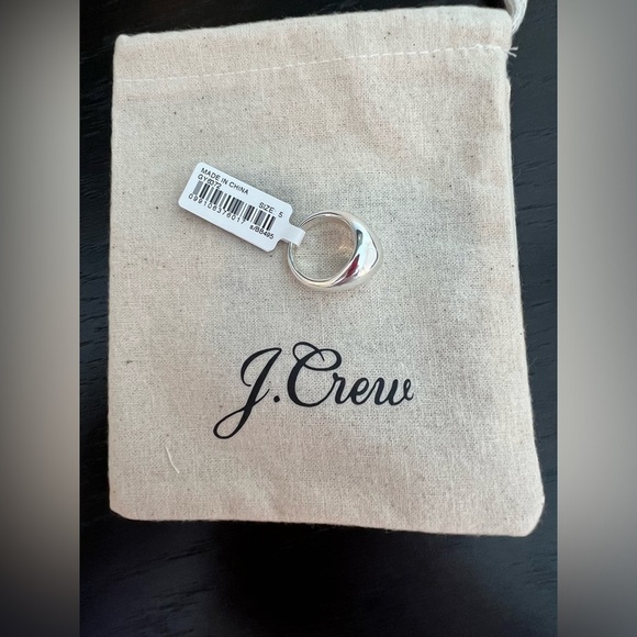 NEW J. Crew Sculptured Orb Silver Mirror Ring Size 5 - Picture 2 of 15
